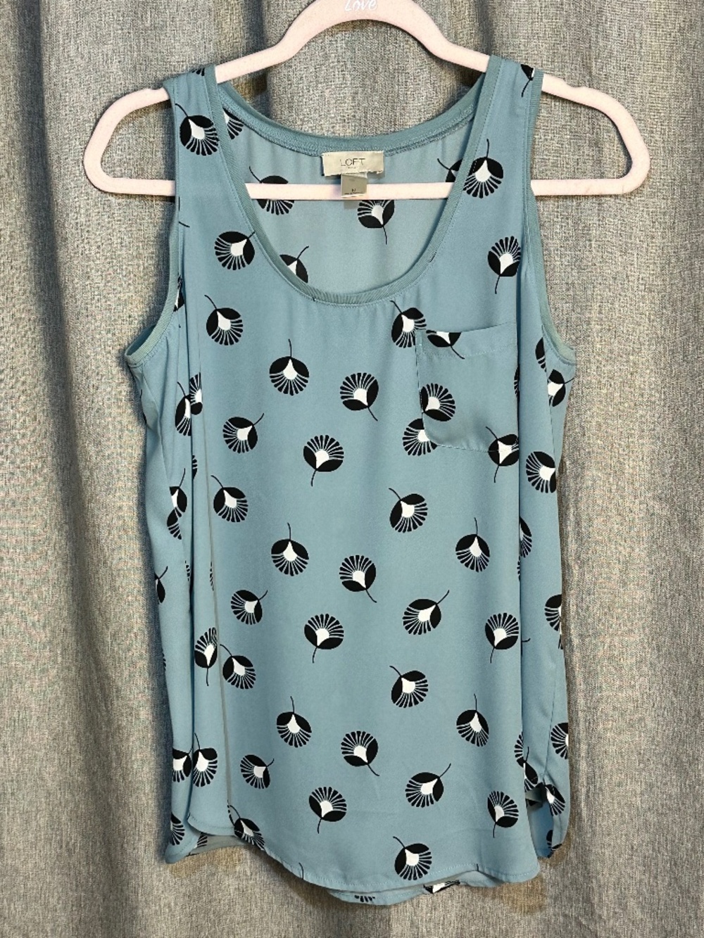 LOFT Blue & Black Ginkgo Fan Leaf Print Scoop Neck Pocket Tank Top - Medium
